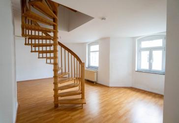 Maisonettewohnung mit Balkon & Tageslichtbad mit Wanne und separater Dusche