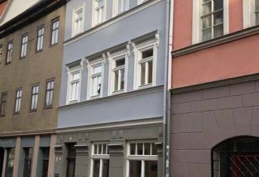 ++ Altbauwohnung direkt am Marktplatz in Kahla mit großer Wohnküche und Balkon++