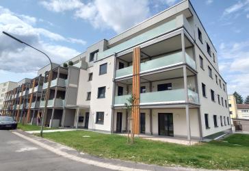 'VERMIETET' - Helle, attraktive Neubauwohnung mit gemütlichem Balkon