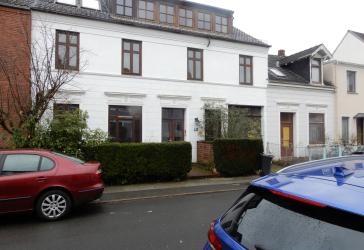 Schwachhausen - Buchenstraße - 2 Zimmer - Einbauküche - Duschbad - Terrasse - 52m² - EG - kein Keller -