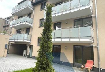 Große, lichtdurchflutete 138,55 qm Maisonette-Wohnung mit Balkon und Dachterrasse
