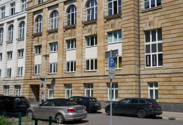 Großzügiges Büroappartment mit Wohnambiente