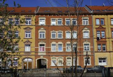 ERSTBEZUG NACH RENOVIERUNG !!! (KLEINE) 3 Zimmer-Wohnung sucht neue Mieter