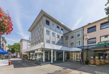 weitere freie Wohnung im Haus: 56 qm im 1. OG