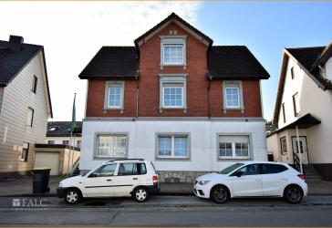 Bielefeld-Heepen.. 3 Familienhaus als solide Kapitalanlage mit Solar und PV - Anlage sucht neuen Eigentümer !