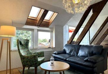 Charmante möblierte Wohnung in Leipzig-Gohlis mit großem Balkon in ruhiger und grüner Lage