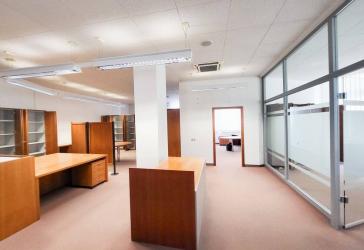 Büro - Praxis - Kanzlei!! Ansprechende Gewerbefläche mit eigenem Tresor und Sicherheitstechnik!!