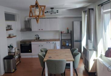 Möblierte, modern sanierte 2-Zimmer Singelwohnung im 1 OG
