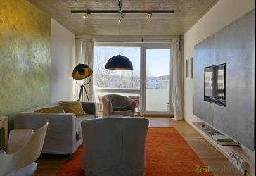 (EF0500_M) Dresden: Coswig, genial gestaltete Dachwohnung mit Balkon, neu möbliert, WLAN und PKW-Stellplatz inklusive