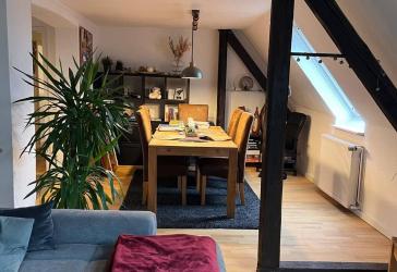 2-Zimmer-Wohnung, Küche und Bad . in der 3. Etage, Bj. 1991