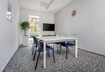 Privater Büroraum für 4 Person in Regus Stau