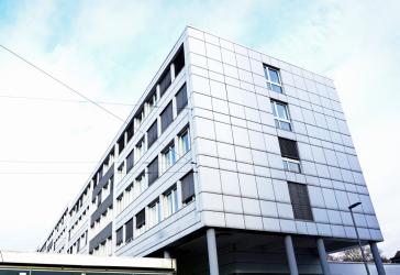 Drei Bürogebäude nahe der Kasseler City.