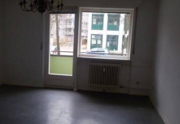 helle, ruhige 1,5 Zimmer-Wohnung mit Balkon
