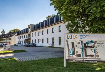 Platz für Ihre Ideen - lichtdurchfluteter Raum