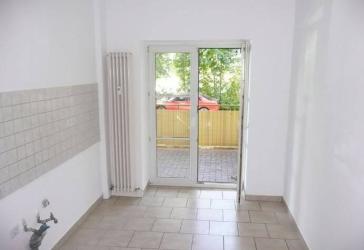 NEU! GROSSZÜGIGE HELLE 3 RAUM EG WOHNUNG MIT BALKON