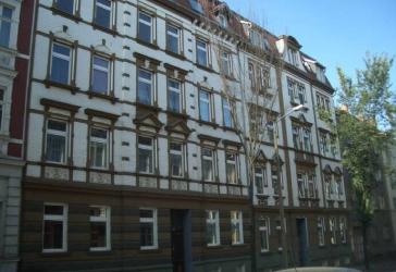 Schöne Dachgeschoss-Wohnung mit Balkon und Fernsicht in alle Richtungen