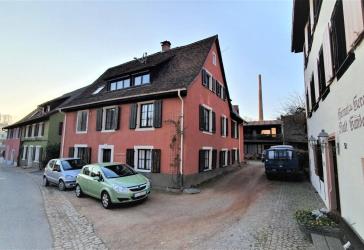 Mehrgenerationen-Haus mit viel Potenzial