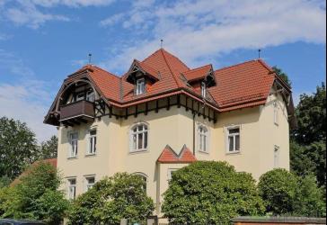 (EF0335_M) Dresden: Klotzsche, möblierte 3-Zimmer-Etagenwohnung mit Balkon im traumhaft schönen Villenviertel, WLAN inkl