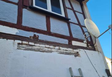 Bauernhaus mit einem weiteren Haus in Bad Langensalza