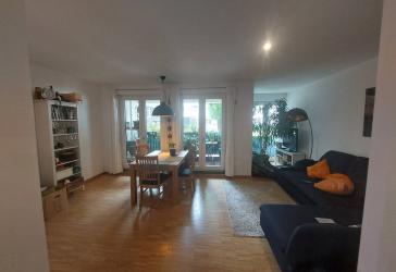 Zentrale 3-Zimmer Wohnung mit Balkon und Einbauküche am Stuttgarter Hbf *befristet*