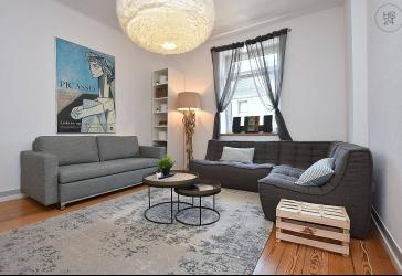 Modern möblierte Wohnung mit Balkon in Stuttgart Bad Cannstatt