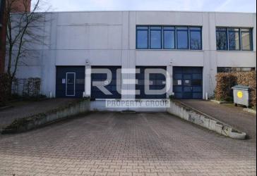 GEWERBEPARK - RAMPE - EBENERDIGE ANDIENUNG