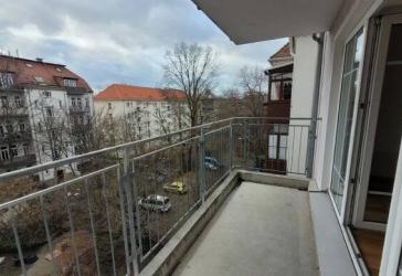 +++2-ZIMMER-WHG+++BELIEBTE SÜDVORSTADT+++BALKON+++PARKETT+++TOP GRUNDRISS+++BEGRÜNTER INNENHOF+++AUFZUG+++TIEFGARAGE+++VERMIETET+++