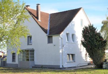 Ideal für Großfamilien! Gepflegtes 2 Familienhaus mit großem Grundstück ca. 2000 m²