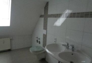 Dachgeschosswohnung im Altbau mit großer Küche