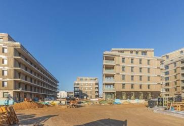 Barrierefreiheit auf 131 m²! Großzügige 4,5 Zimmer-Wohnung mit Balkon und Loggia