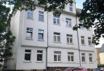 schöne 2- Zimmerwohnung im DG mit neuer EBK, Wa + Du