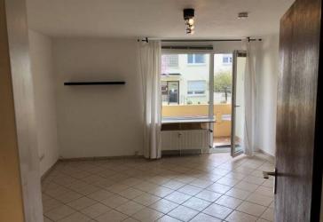 1-Zimmer-Wohnung mit Einbauküche und Balkon