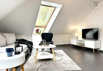 Wohnen am Rosental in Leipzig: Möblierte Dachgeschoss Wohnung mit Balkon