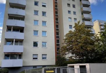 vermietete 4-Zimmer Kapitalanlagewohnung am Praterweiher in Fürth ES49-WE76