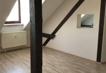 1-Zimmer-Wohnung im 3. Obergeschoss mit Einbauküche