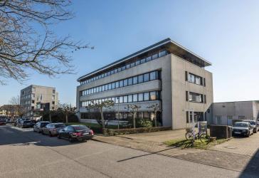 360°-RUNDGANG - Modernes Bürogebäude