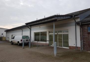 Provisionsfrei: 479 m² Mietfläche neben Discounter