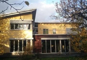 Haus mit außergewöhnlicher Architektur- außerdem Arbeiten und wohnen in einem wunderschönen Ambiente !
