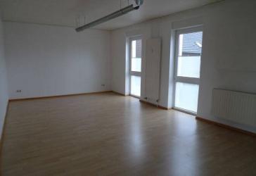 Haus im Haus, Großzügig geschnittene 4 - 5 Zimmer Wohnung