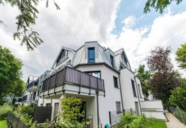 Moderne 3 Zimmer Wohnung ''Baumkrone''