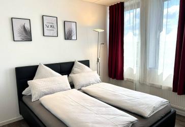 Voll ausgestattetes 2-Zimmer-Penthouse-Apartment, bequem & komfortabel, zentral in Niederrad