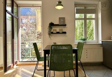 Centrum-Süd: Traumwohnung mit Balkon und IHRE Alternative zum Hotel
