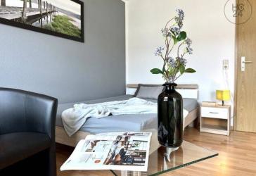 Studio Apartment mit Balkon und TG-Stellplatz im Norden von Leipzig