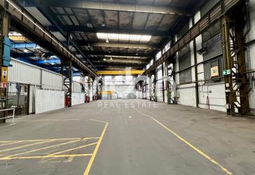 HALLE | BÜRO | KRANANLAGE | PERSONENAUFZUG | VIDAN REAL ESTATE