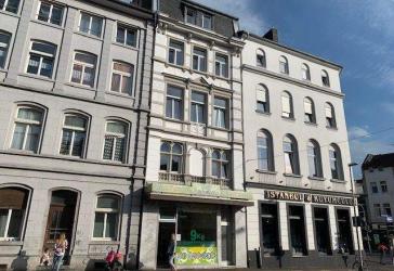 Aachen-Ost: Maskulin-modern möbl. 2-Zi.-Whng mit altbaucharme