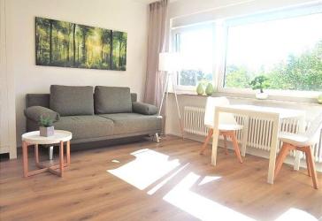 Bestlage zentral - sonniges Apartment, hochwertig möbliert