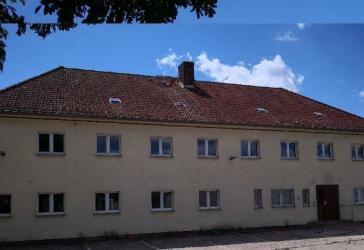 Großes Büro im Erdgeschoß