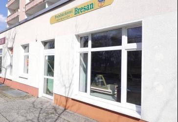 Bäcker und Café willkommen!