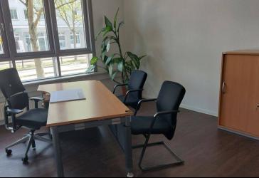 kleines Büro 20 m² - vollmöbliert