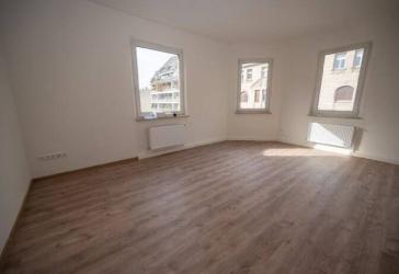 Fürth 3-Zimmer-Wohnung mit Einbauküche im 3. Obergeschoss